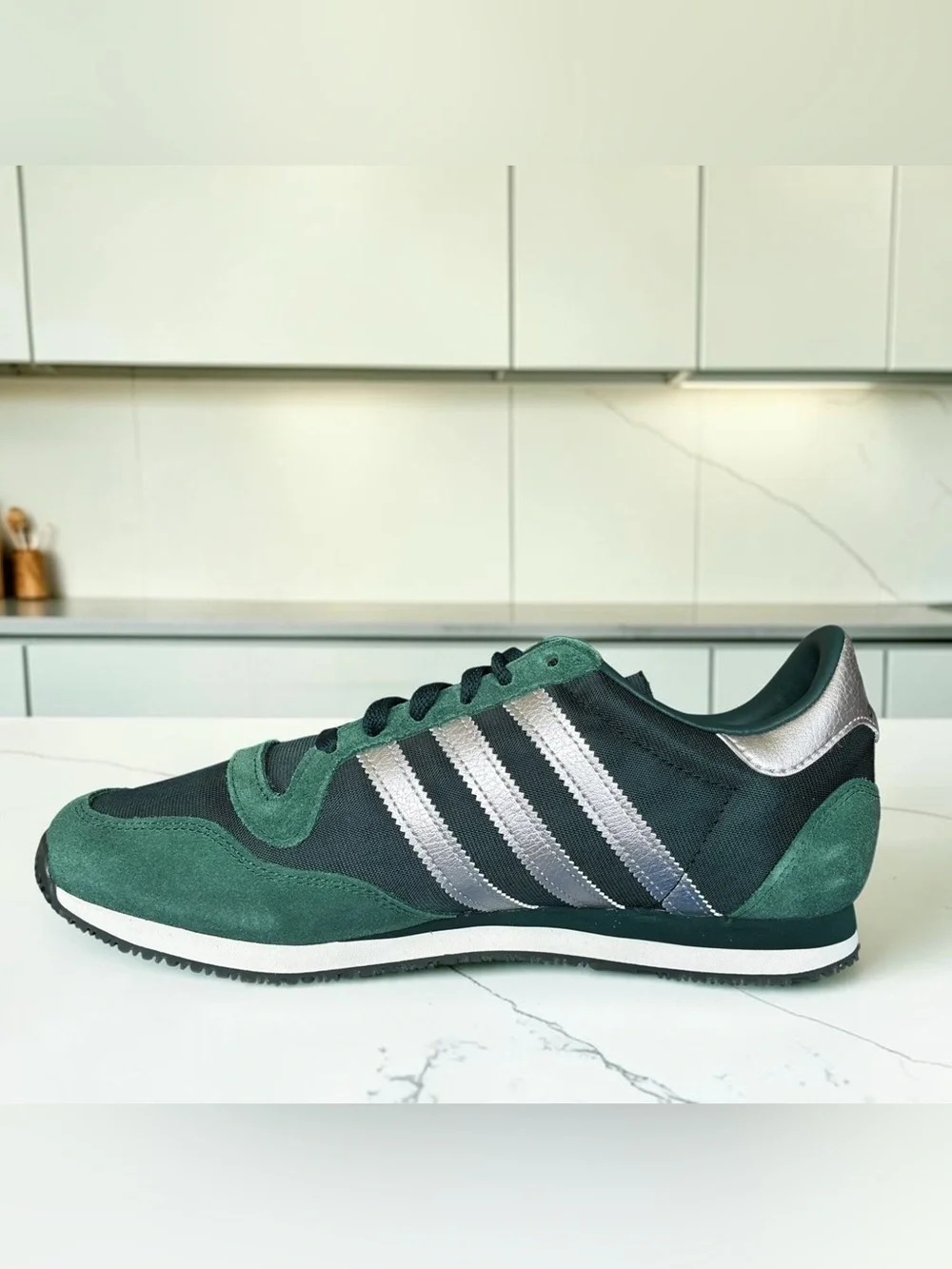 Adidas Galaxy OG Size 9 Men/ Size 10 Women